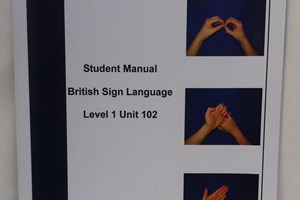 <iframe frameborder='no' scrolling='no' src='http://www.handsthattalk.co.uk/pp/908'  width='140px'  height='60px' ></iframe>
