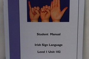 <iframe frameborder='no' scrolling='no' src='http://www.handsthattalk.co.uk/pp/905'  width='140px'  height='60px' ></iframe>

